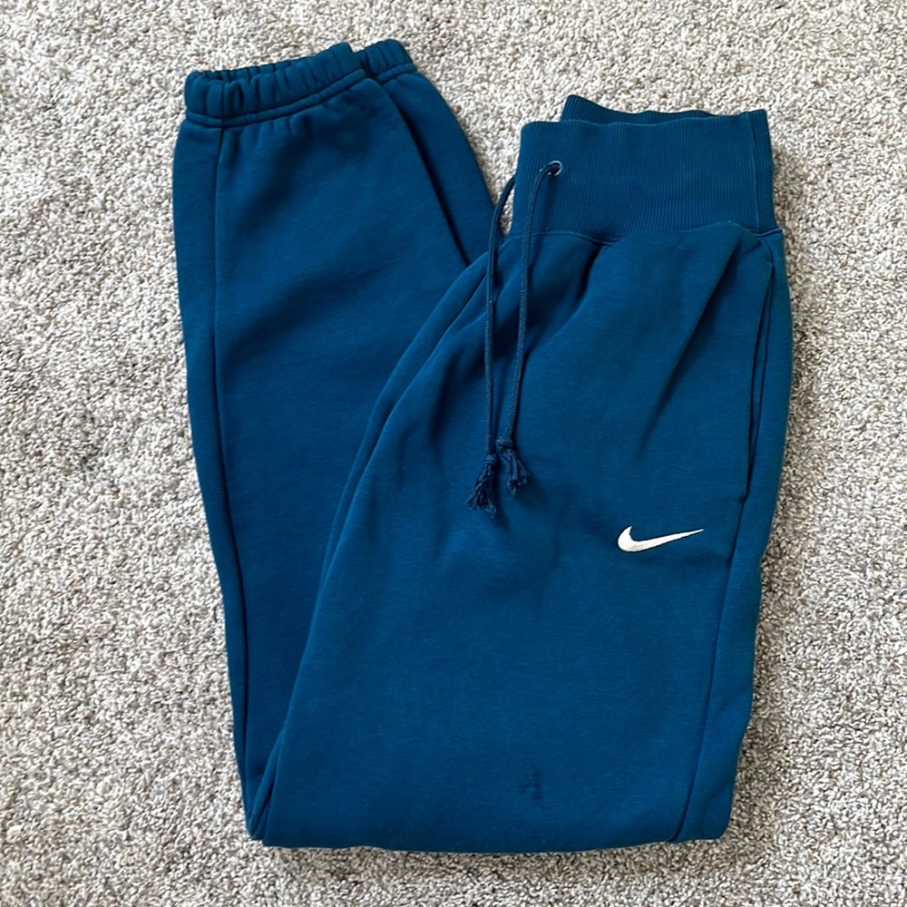 Blue Nike Women's High-Waisted Oversized Sweatpants